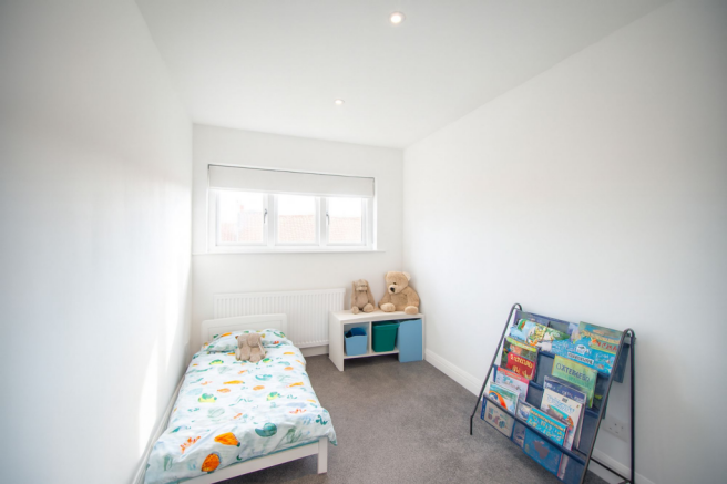2 bed Town House for sale Image 7