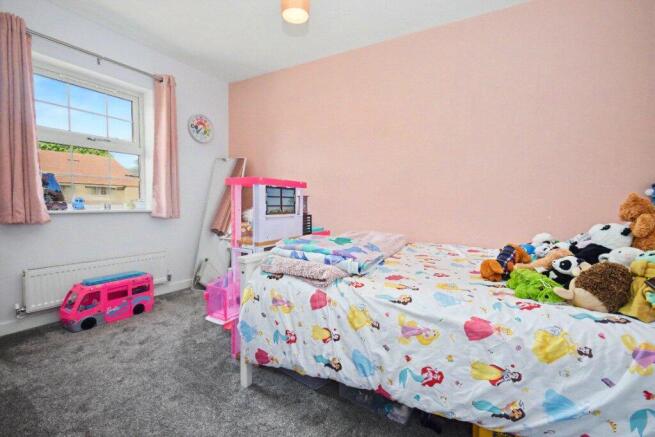 3 bed Town House for sale Image 12