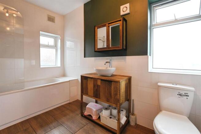 3 bed End of Terrace for sale Image 4