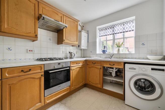 kitchen 1.jpg