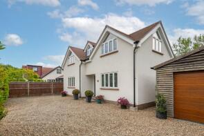 68, Castle Drive, Horley RH6 9DE
