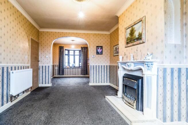 Lounge/Dining Room