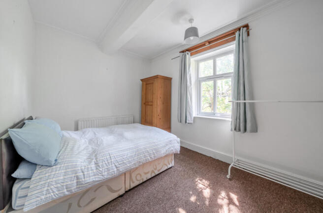 2 bed Flat for sale Image 7