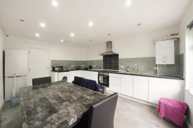 36 Slaithwaite Road - Hzm3QYzncGcK5f98hUWO.jpg