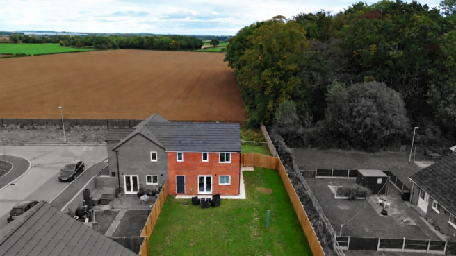 Harrier Drive, Langold, S81 photo 4