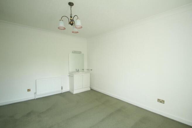 3 bed House to rent Image 12