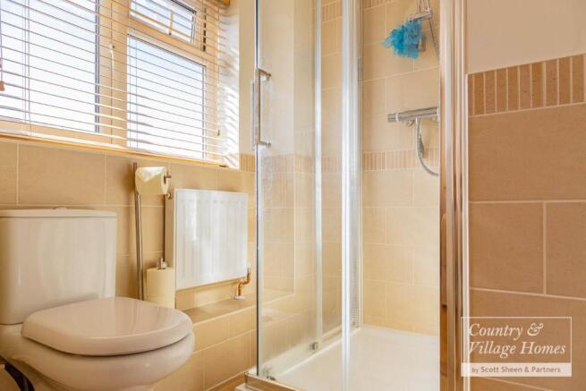 EN SUITE