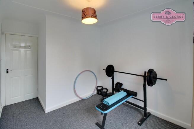 GYM / BED 7