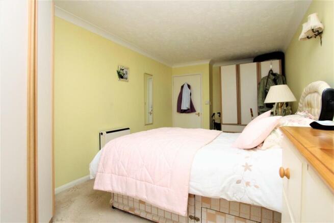 bed 2.jpg