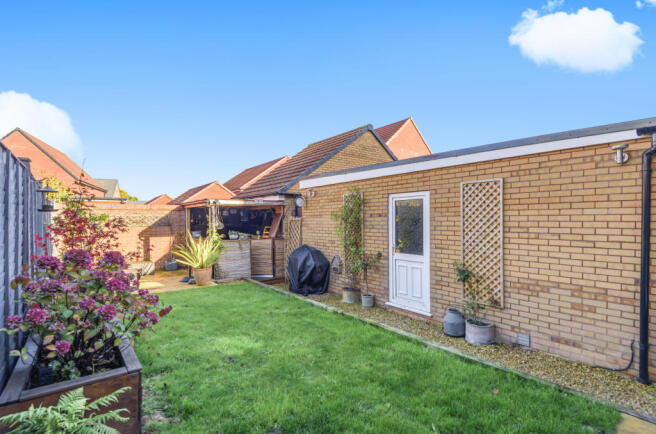 Garden/Garage