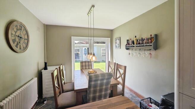 3 bed Semi-Detached for sale Image 7