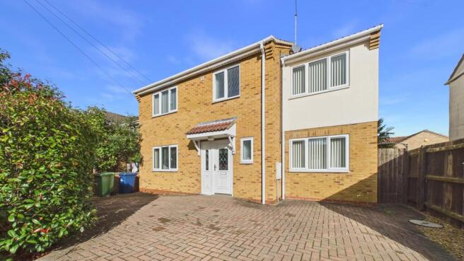 3-bed detached on New Road, Whittlesey, Peterborough, £375,000
