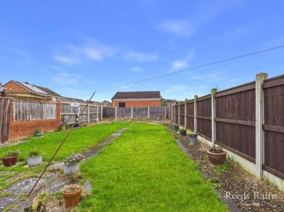 3 bed Semi-Detached for sale Image 12
