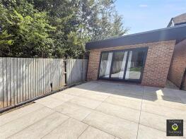 1, Netheridge Close, Gloucester GL2 5LE