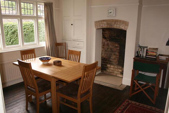diningroom.JPG