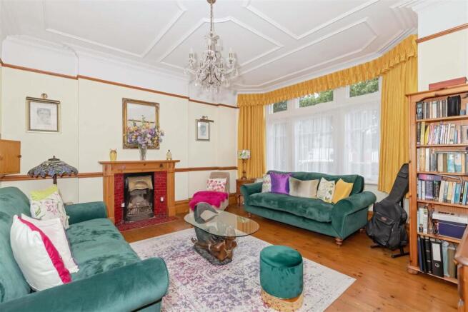 For Sale by Aspire Residential | Reigate Road