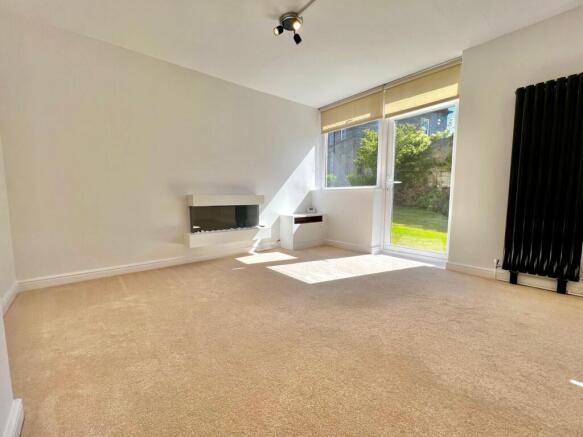 1 bed Flat to rent Image 7