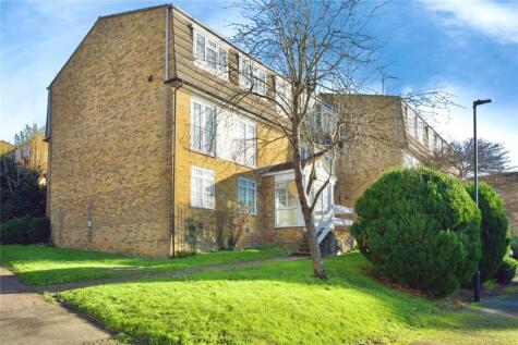 Crofton Way, Enfield, EN2