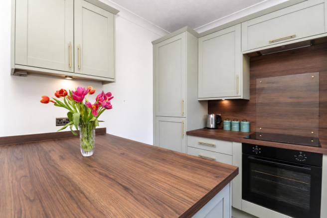 4 bed Semi-Detached for sale Image 9