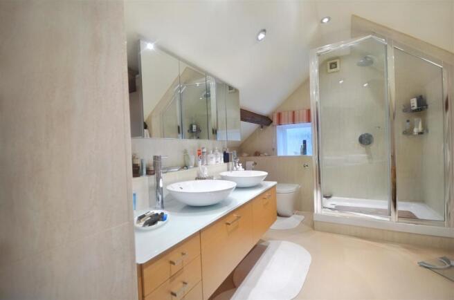 En-Suite Bedroom 2