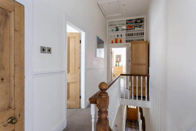 3 bed Terraced for sale Image 10