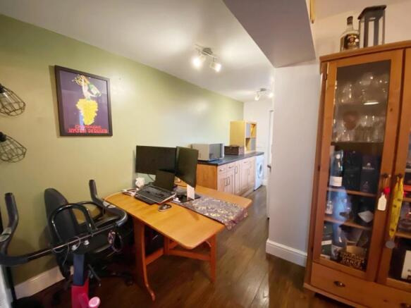 Kitchen 3.jpg