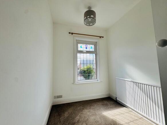 3 bed Semi-Detached to rent Image 10