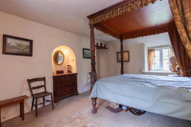 Bedroom 2 2.jpg