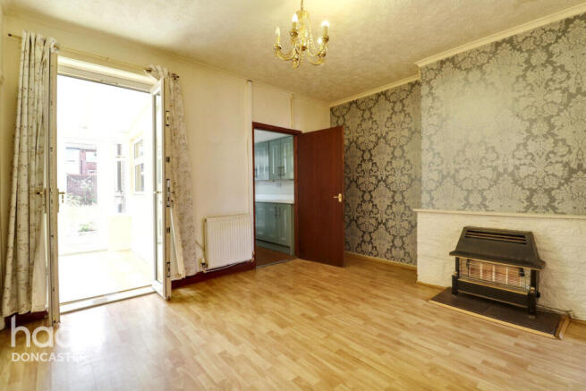 3 bed Terraced for sale Image 8