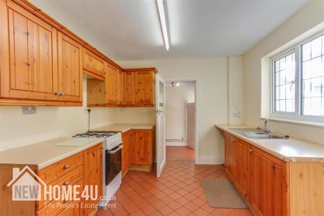 KITCHEN: