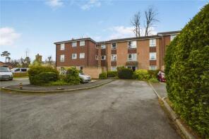 16, 135 Wellingtonia House, Church Road, Addlestone KT15 1RL