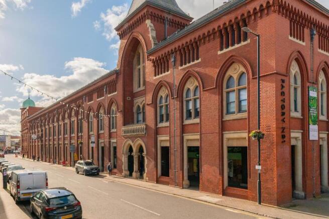 1C1HBR - External B.jpg