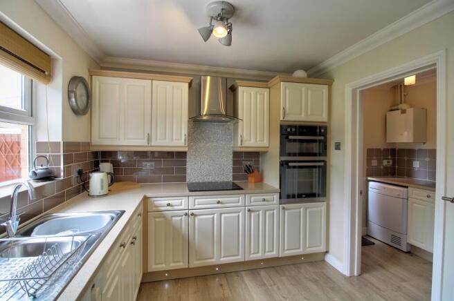 IMG_4887_8_9_Interior 4