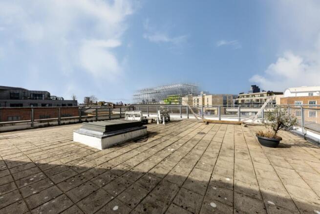 Cube House 18 (12...