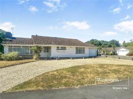 1, Craigwood Drive, Ferndown BH22 8DP