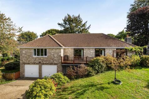 Crewkerne Road, Axminster