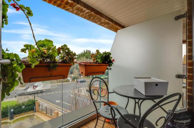 07-7454JHMCS - 22 Lewis House - 19.jpg