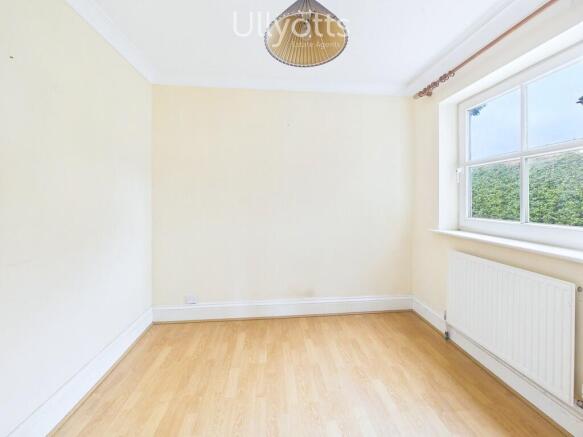 4 bed Detached for sale Image 11