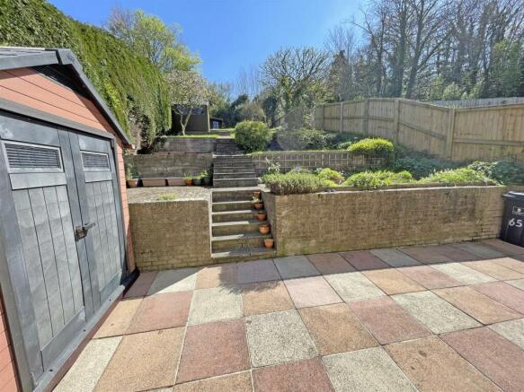 Lake View Drive 65 Garden 0.jpg