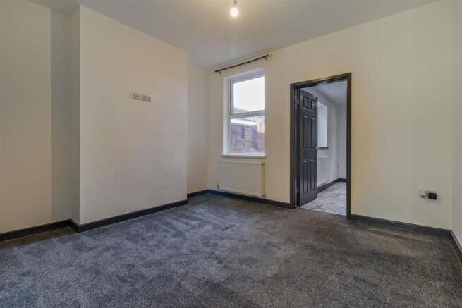 2 bed Terraced for sale Image 9