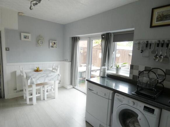 DINING KITCHEN