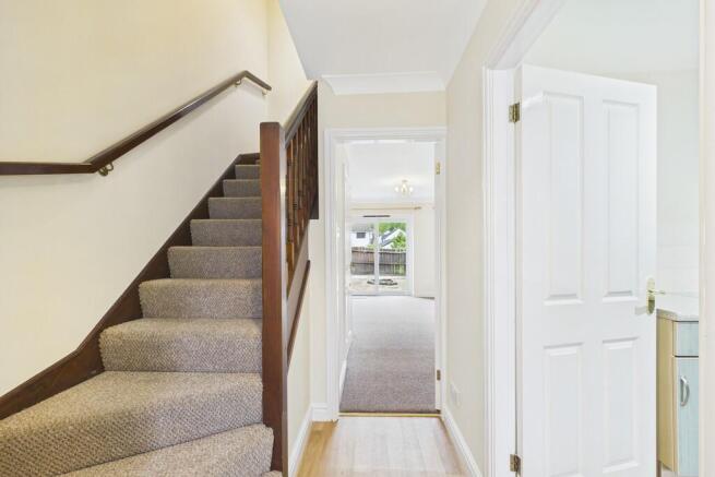 35 Esthwaite Green, Kendal, Cumbria, LA9 7RZ photo 3