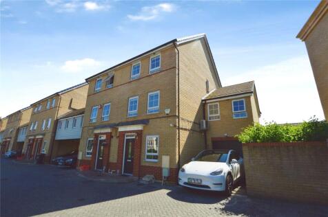 Broadhurst Place, Basildon, Essex, SS14