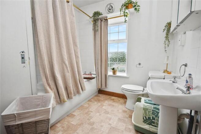 2 bed Terraced for sale Image 6