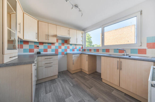 Grasmere, Liden, Swindon, SN3 photo 4