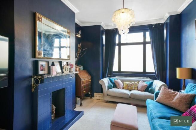 53 Yewfield Road ...