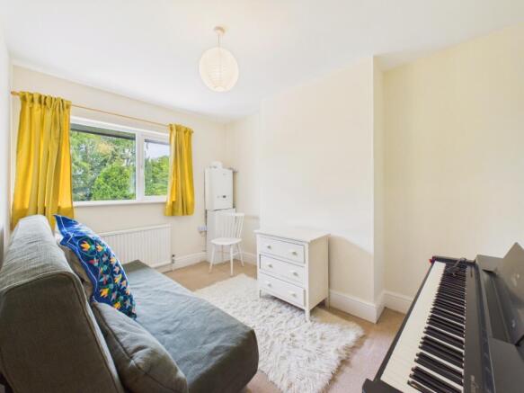 3 bed Terraced for sale Image 12