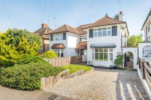7, Oaklands Avenue, Watford WD19 4LN