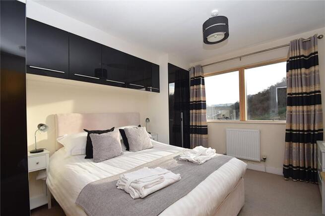 2 bed Apartment for sale Image 8
