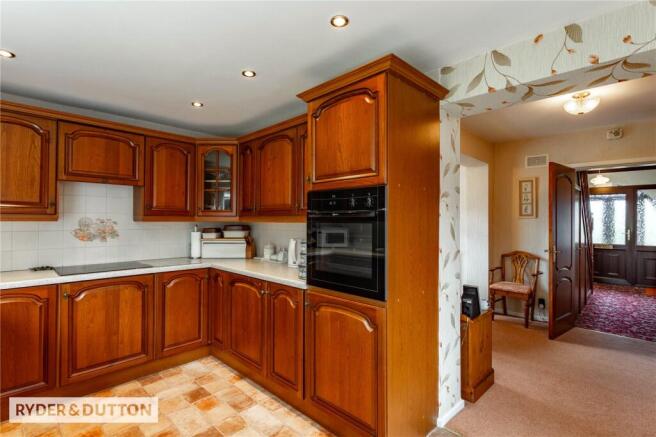 3 bed Semi-Detached for sale Image 8